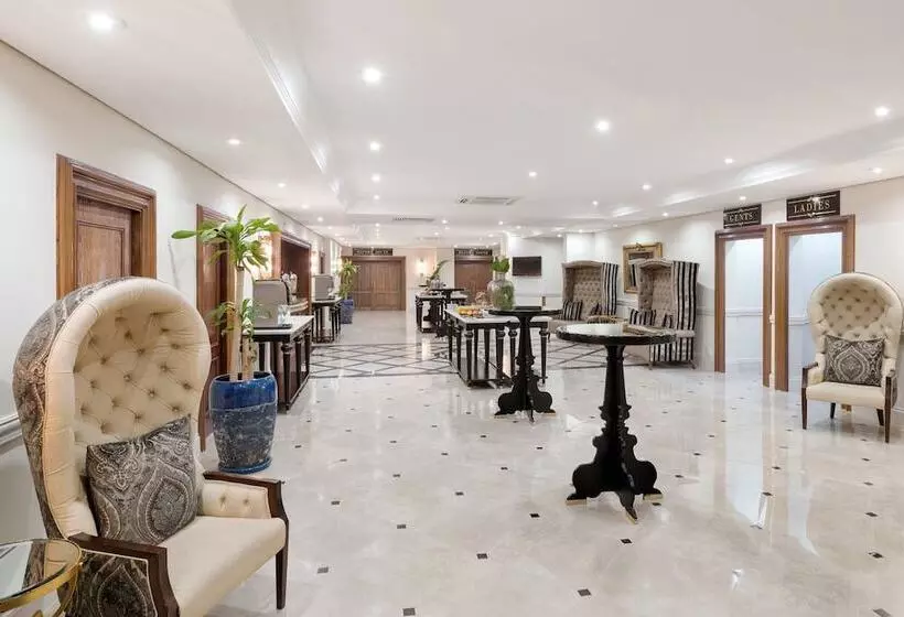 Protea Hotel By Marriott Johannesburg Balalaika Sandton