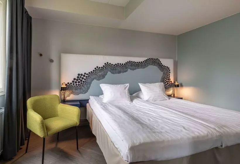 هتل Scandic Rukahovi