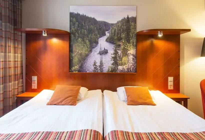 هتل Scandic Rukahovi