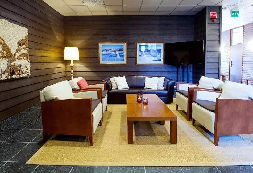 هتل Scandic Rukahovi