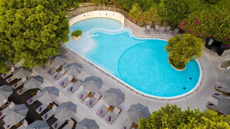 בית מלון כפרי The Nai Harn