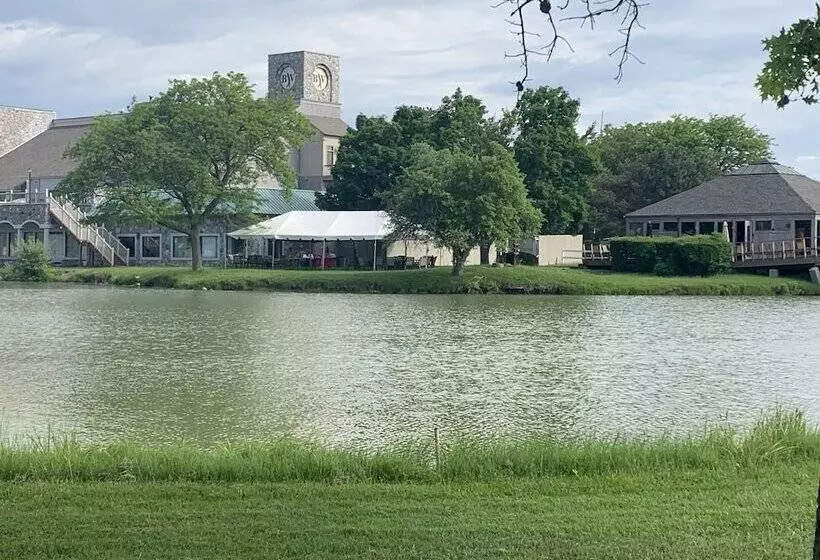 Bay Valley Resort & Conference Centre