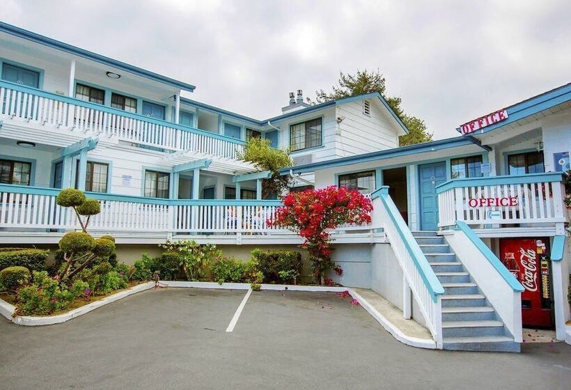 هتل Arbor Inn Monterey