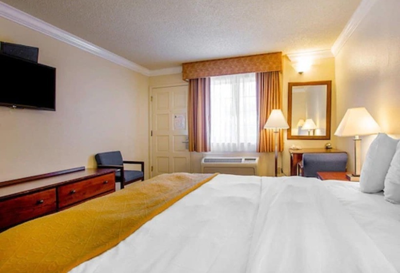 هتل Arbor Inn Monterey