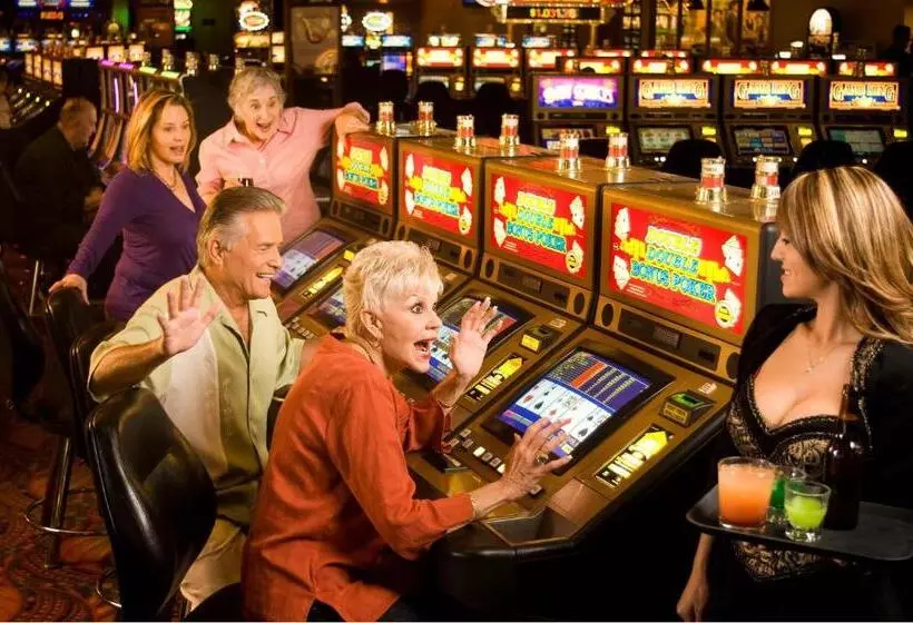 ホテル Arizona Charlie S Decatur