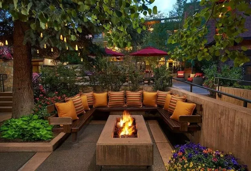 Hotel Aspen Square Condominium