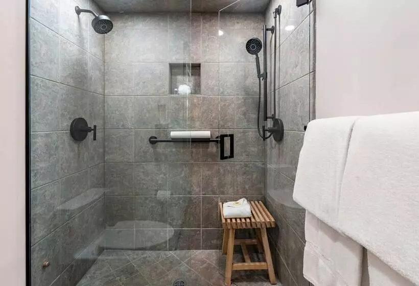 Hotel Aspen Square Condominium