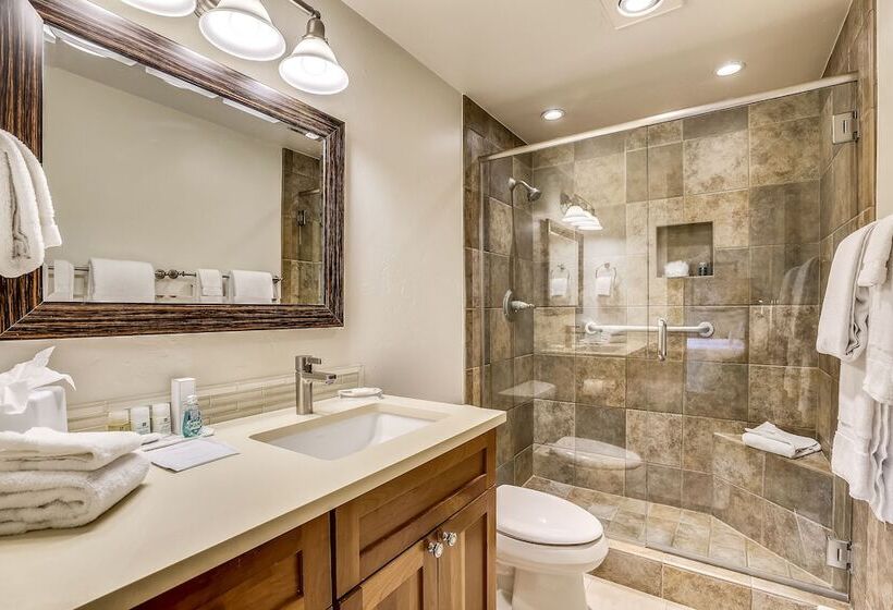 هتل Aspen Square Condominium