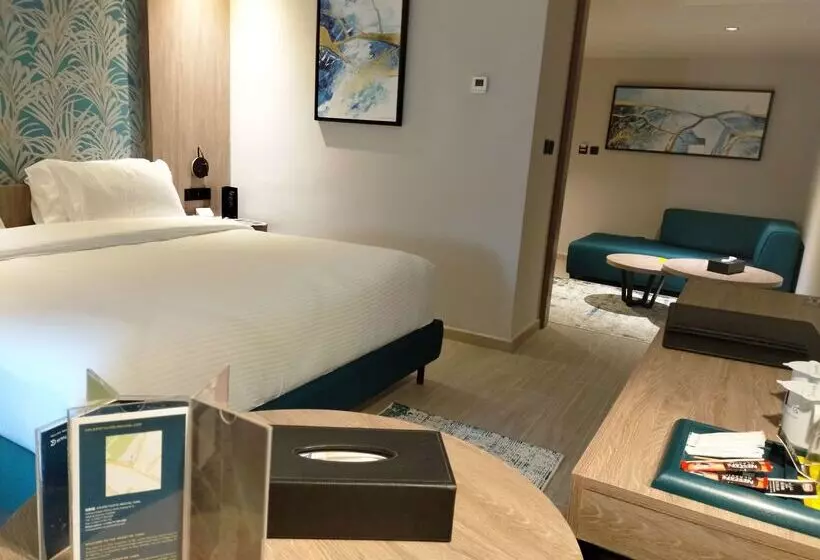 هتل Golden Tulip El Mechtel