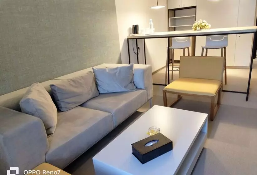 هتل Golden Tulip El Mechtel