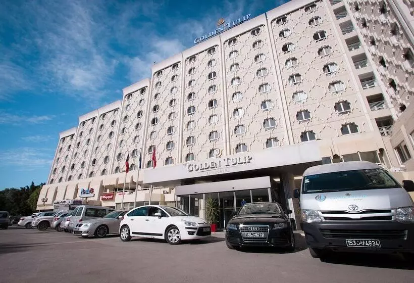 هتل Golden Tulip El Mechtel