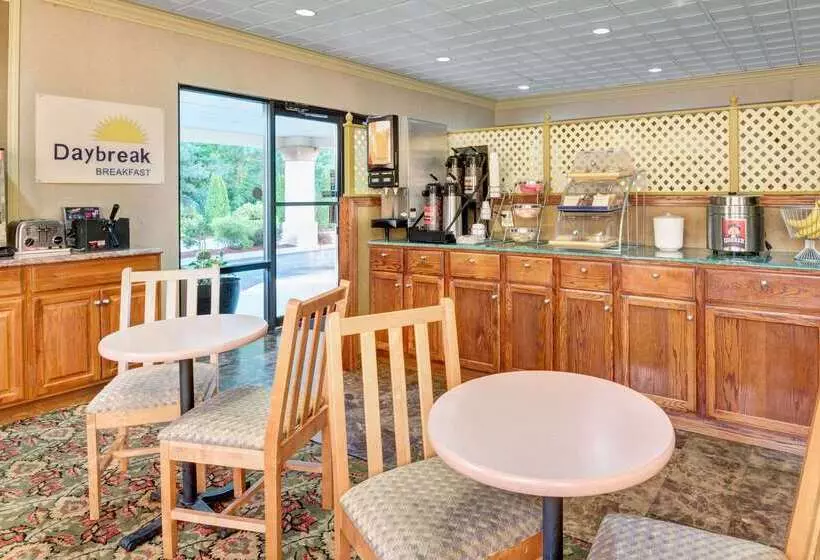 Hotelli Howard Johnson By Wyndham Galloway Atlantic City Area