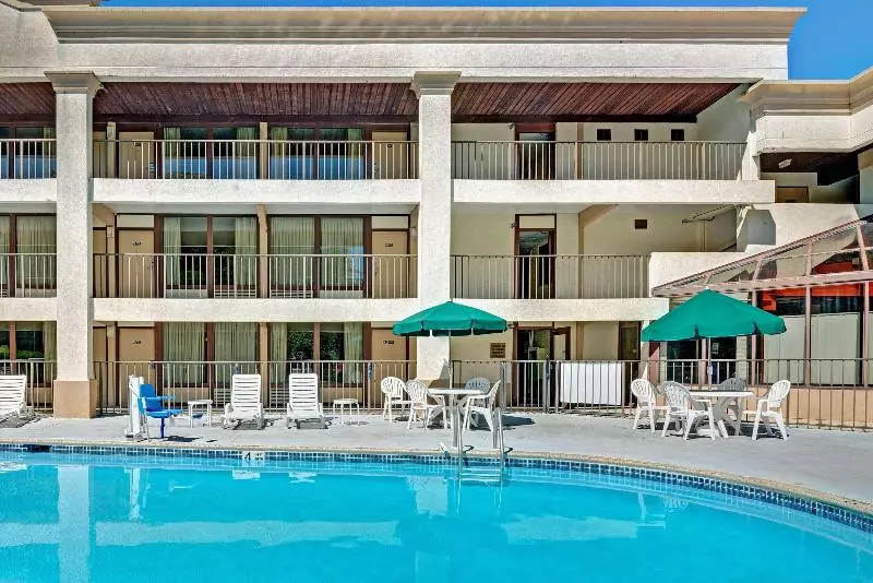 Hotelli Howard Johnson By Wyndham Galloway Atlantic City Area