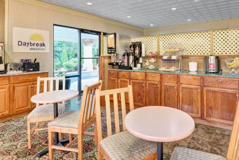 Hotelli Howard Johnson By Wyndham Galloway Atlantic City Area