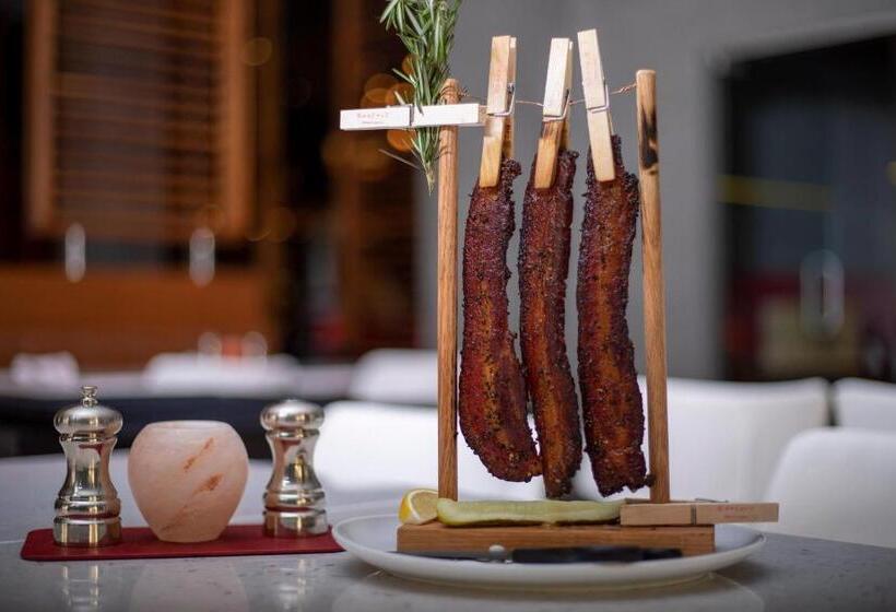 هتل Le Méridien Charlotte