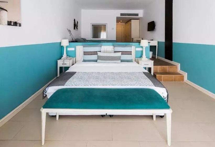 בית מלון כפרי Magna Manastir