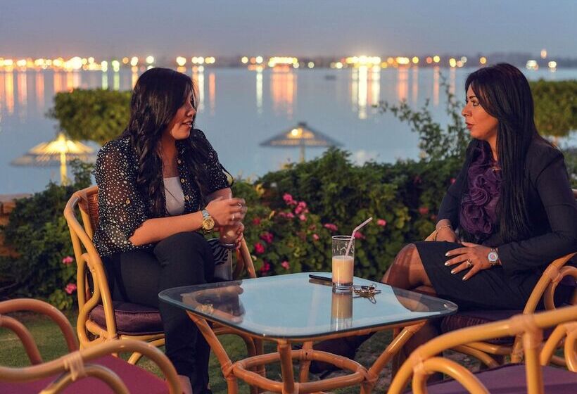 هتل Mercure Ismailia Forsan Island