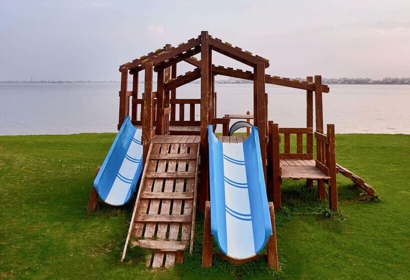 هتل Mercure Ismailia Forsan Island