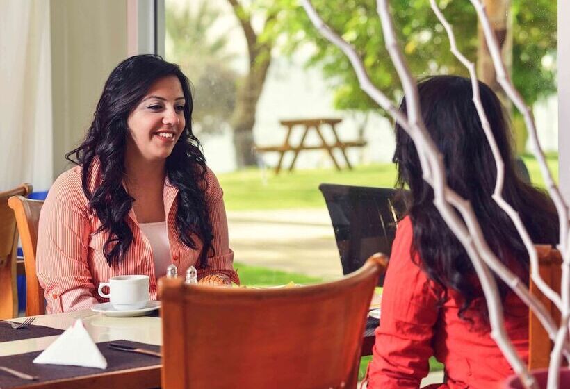 هتل Mercure Ismailia Forsan Island