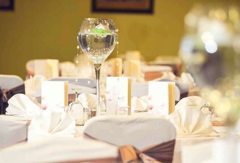 هتل Mercure Ismailia Forsan Island