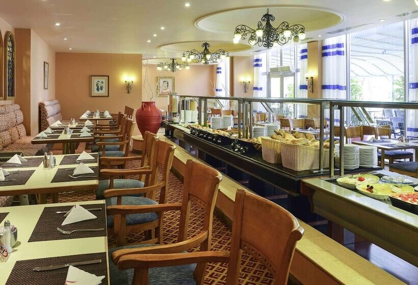 هتل Mercure Ismailia Forsan Island