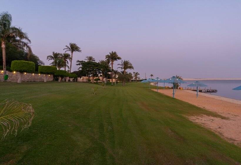 هتل Mercure Ismailia Forsan Island