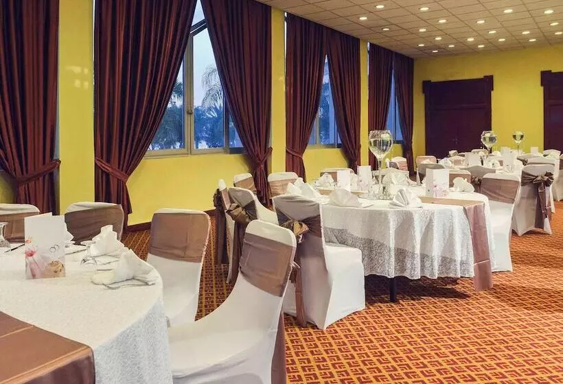 هتل Mercure Ismailia Forsan Island