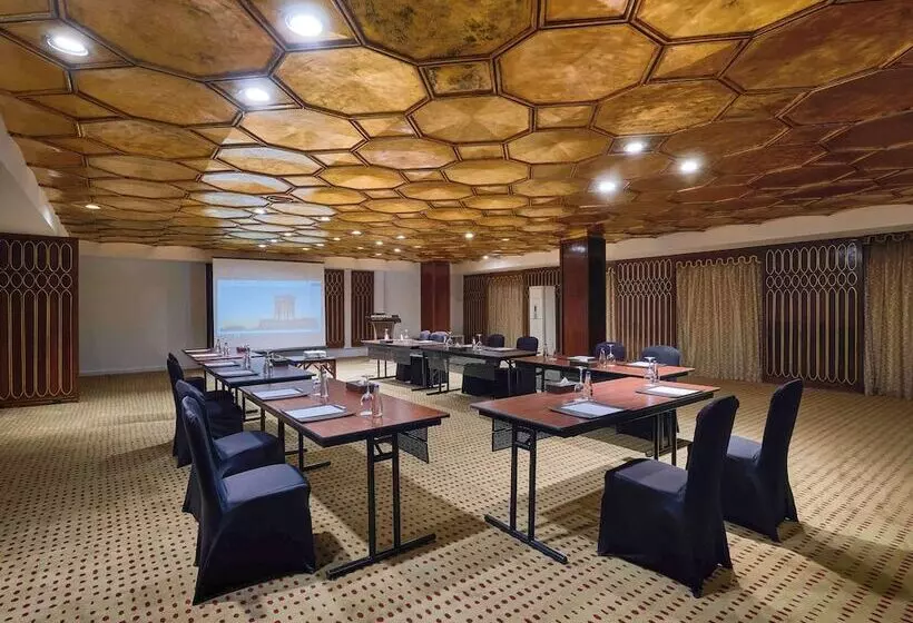 هتل Movenpick Resort Aswan