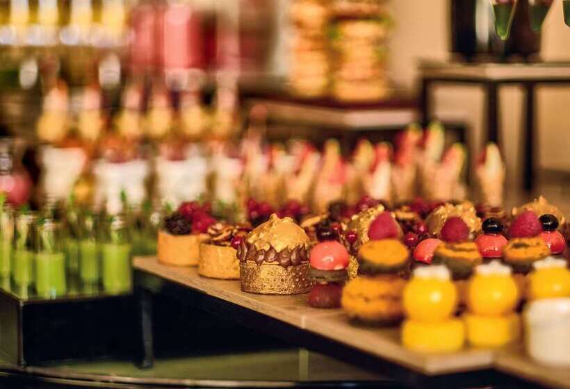 هتل Movenpick Resort Aswan