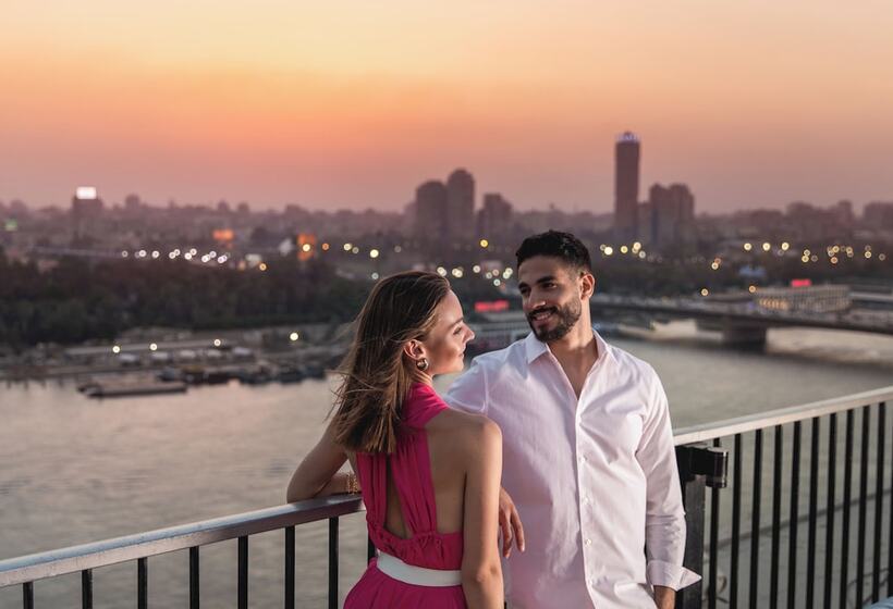 هتل The Nile Ritz Carlton