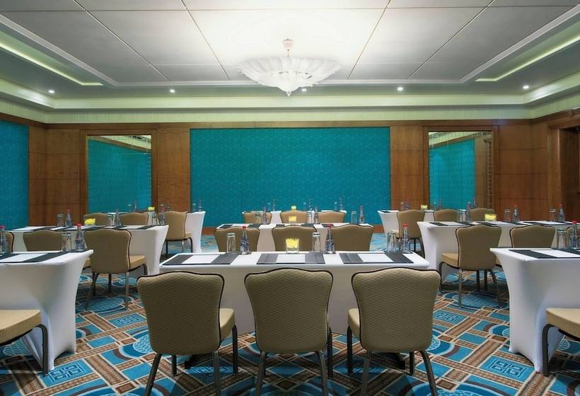 هتل The Nile Ritz Carlton