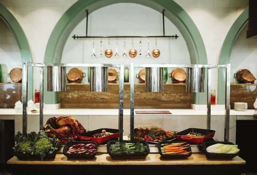 هتل The Nile Ritz Carlton