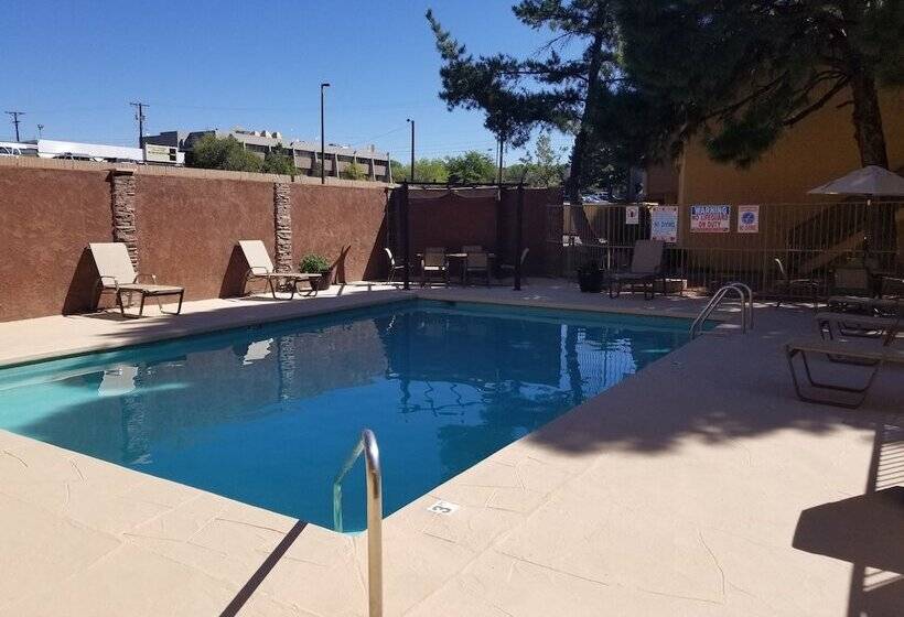 Best Western Airport Albuquerque Innsuites Hotel & Suites