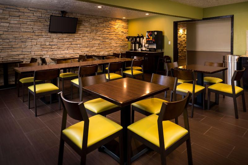 Best Western Airport Albuquerque Innsuites Hotel & Suites