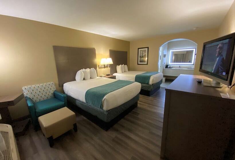 فندق Best Western Catalina Inn