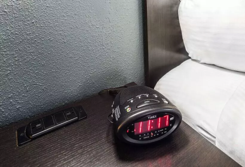 酒店 Best Western Desert Villa Inn