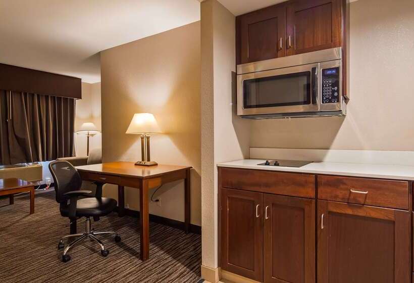 فندق Best Western Gateway Adirondack Inn