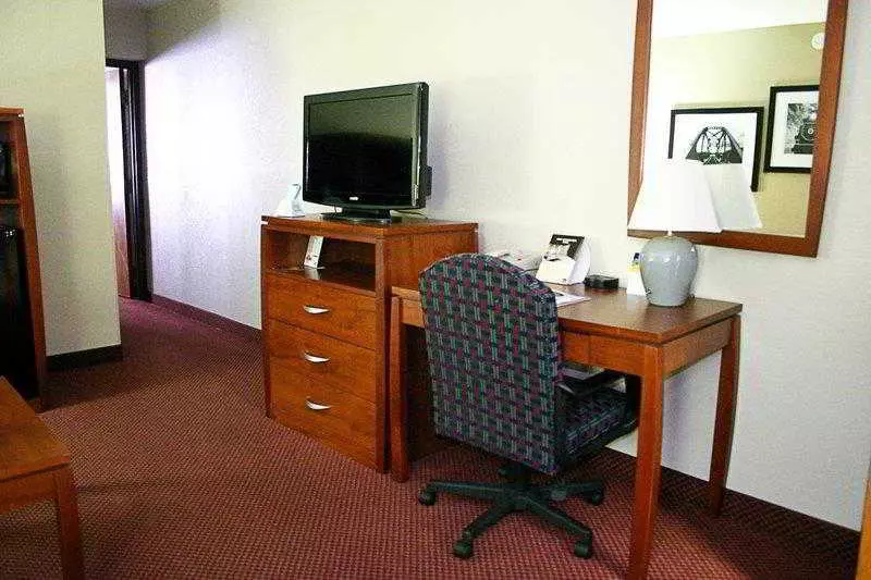 فندق Best Western Hospitality House