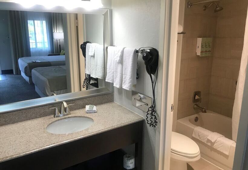 Best Western Innsuites Phoenix Hotel & Suites