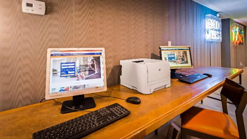 Best Western Innsuites Phoenix Hotel & Suites