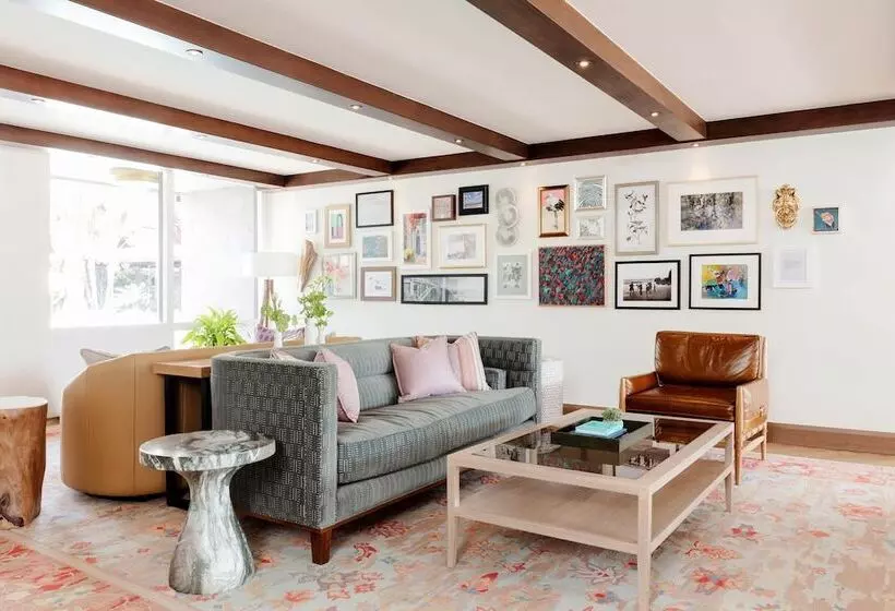 ホテル Carmel Mission Inn