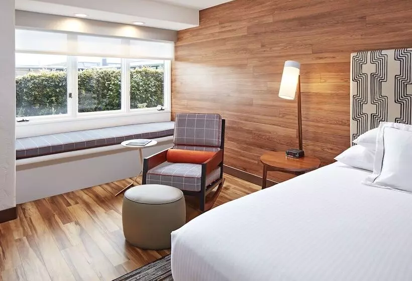 ホテル Carmel Mission Inn