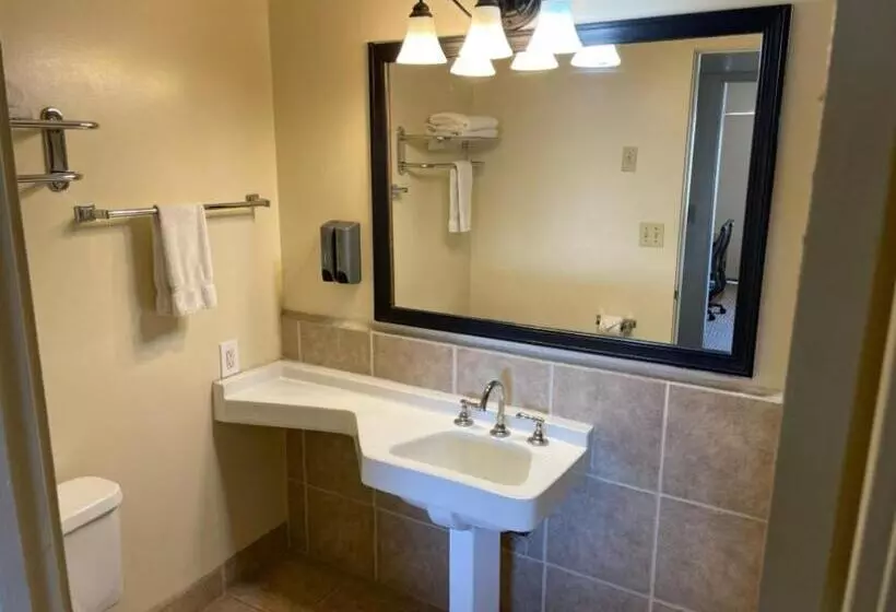 Coronado Motor Hotel, A Travelodge By Wyndham