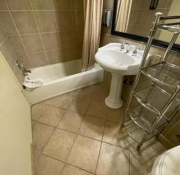 Coronado Motor Hotel, A Travelodge By Wyndham