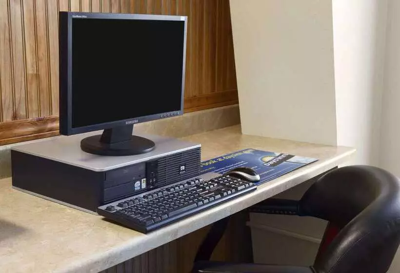 酒店 Days Inn & Suites By Wyndham Trinidad