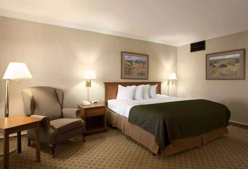 酒店 Days Inn & Suites By Wyndham Trinidad