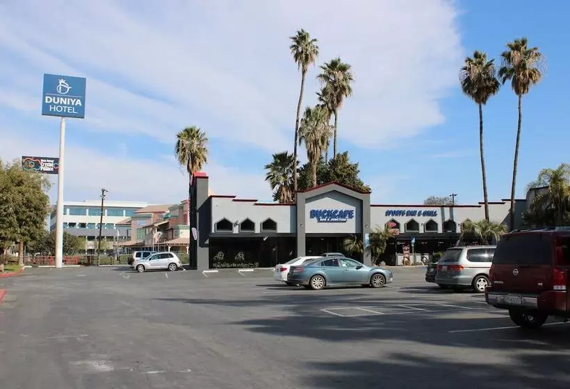 Clarion Hotel Bakersfield North