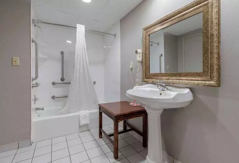 فندق Econo Lodge