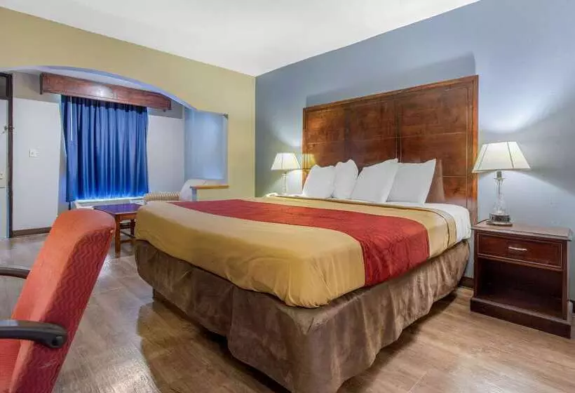 فندق Econo Lodge