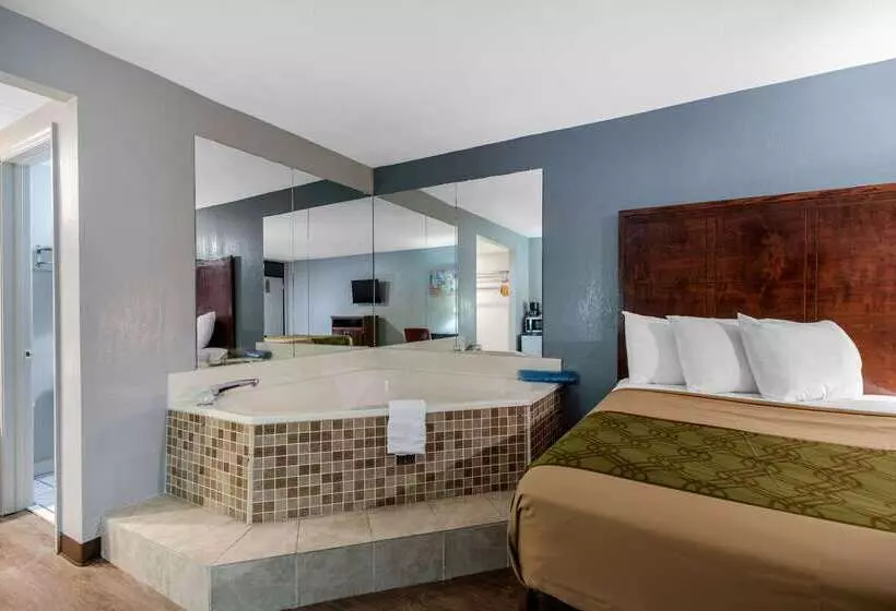 فندق Econo Lodge